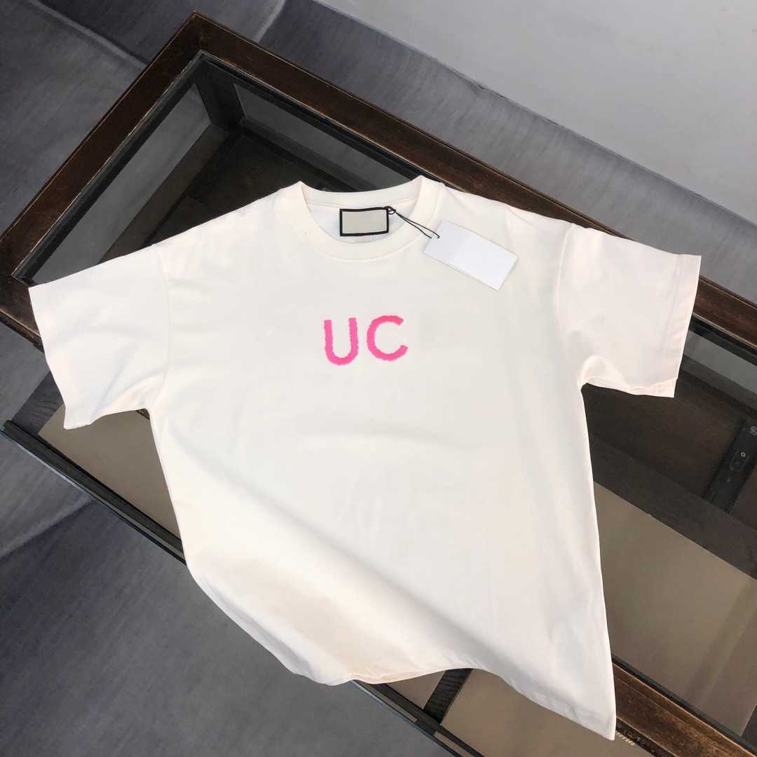 GU Correct High Version 24SS Spring/Summer New Classic Three Dimensional Letter Embroidery Casual Short sleeved Mens and Womens Same Style