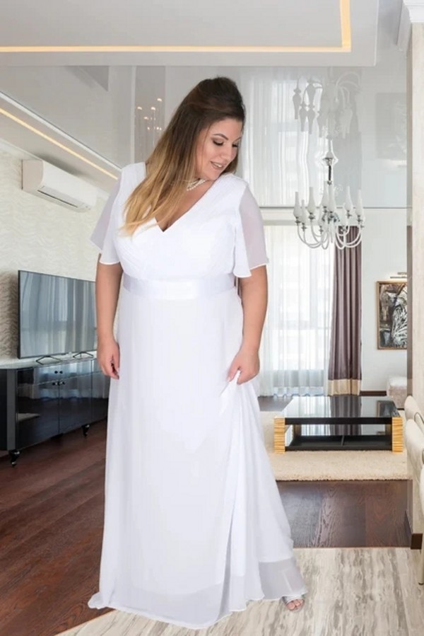 Semplici abiti da damigella d'onore in chiffon bianco lungo scollo a V maniche corte Boho Beach abiti da damigella d'onore Plus Size Sweep Train abito da cerimonia nuziale formale ospiti CL3415