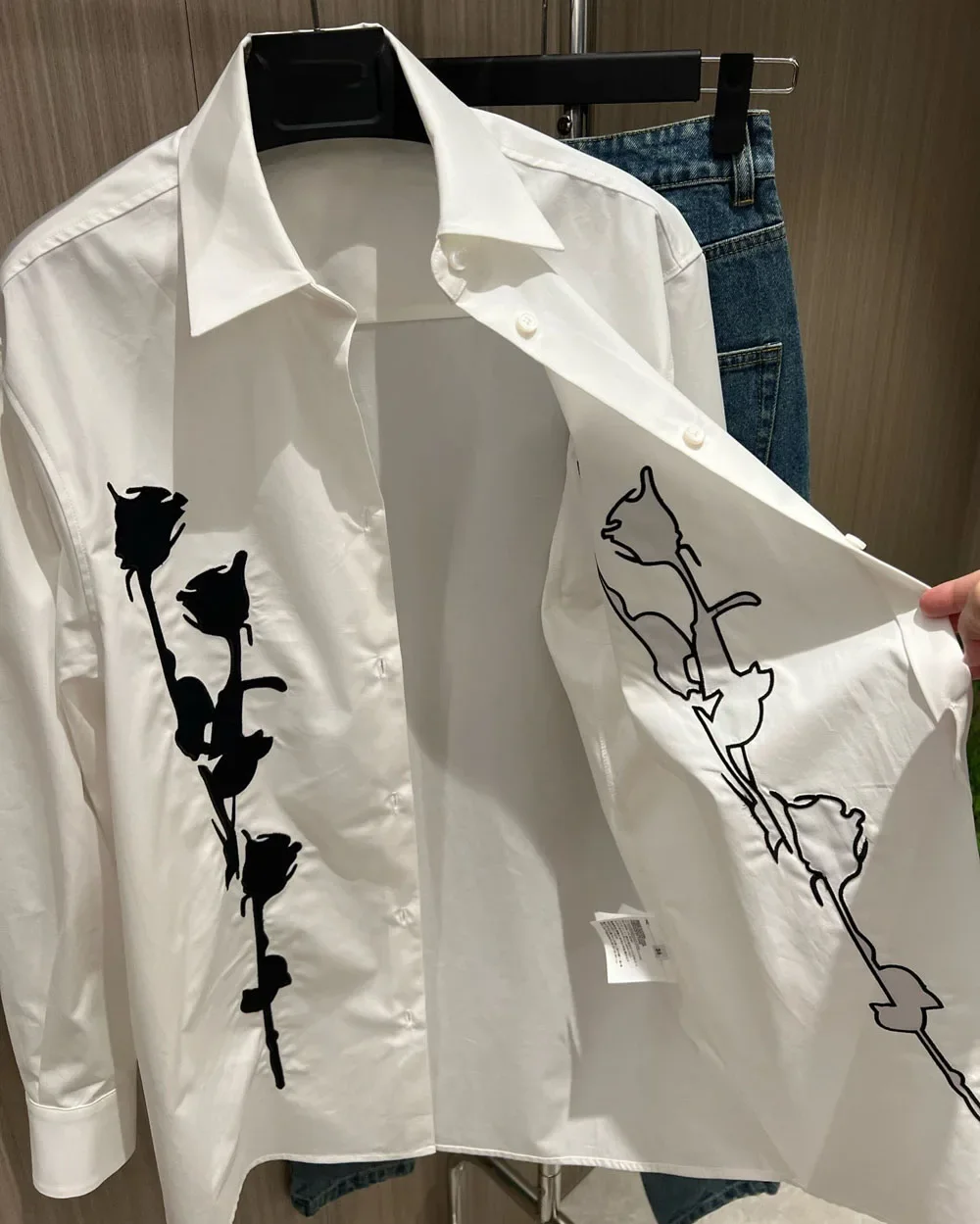 2024 frühling frauen Hohe Qualität 100% Reine Baumwolle Rose Gesticktes Weißes Hemd Mode Lose Beiläufige frauen Lange Top