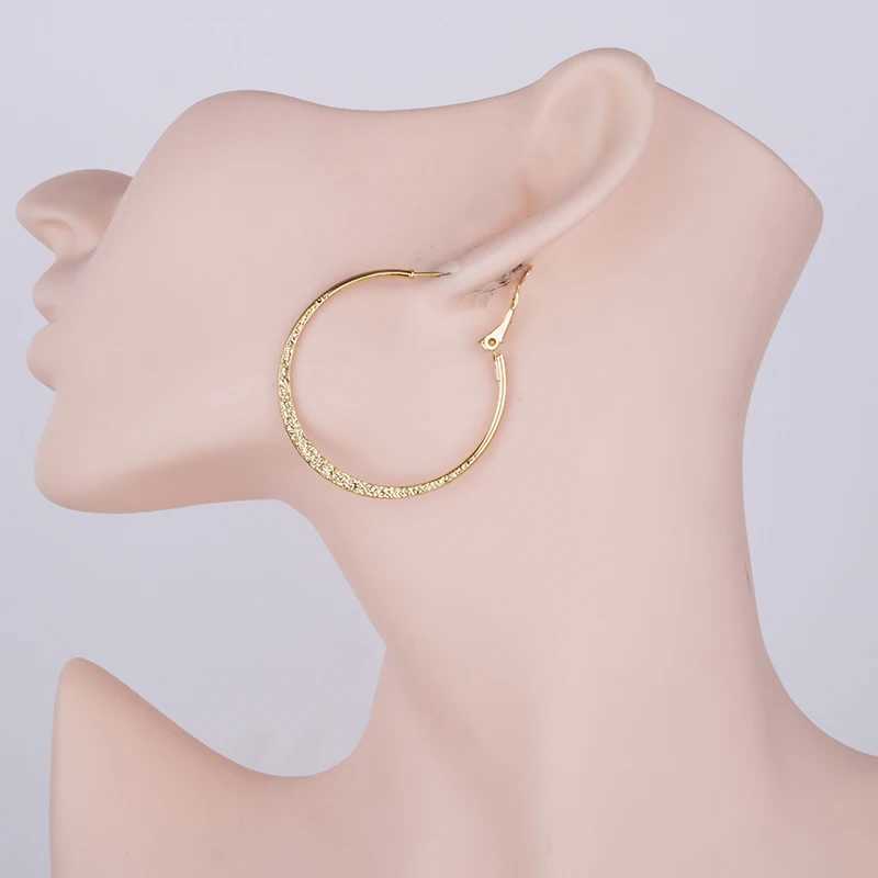 Chain Hgflyxu Gold Round Big Hoop Earrings Suitable for Women Simple Round Earrings Matte Womens Fashion Womens Jewelry Gift New E0157 240325