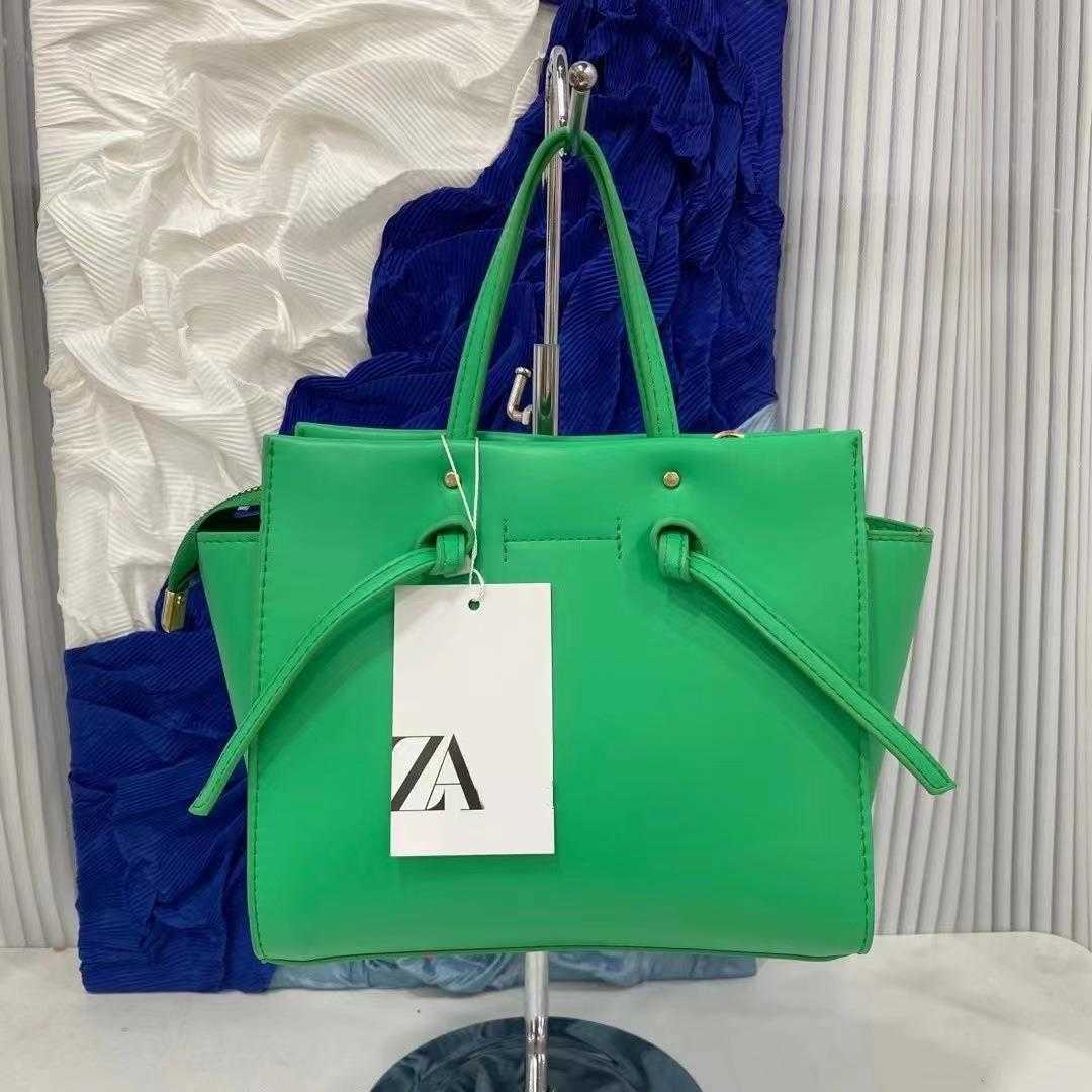 Borsa a tracolla di grande capacità nuova moda da donna in tinta unita con sconto del 70% sulle vendite online