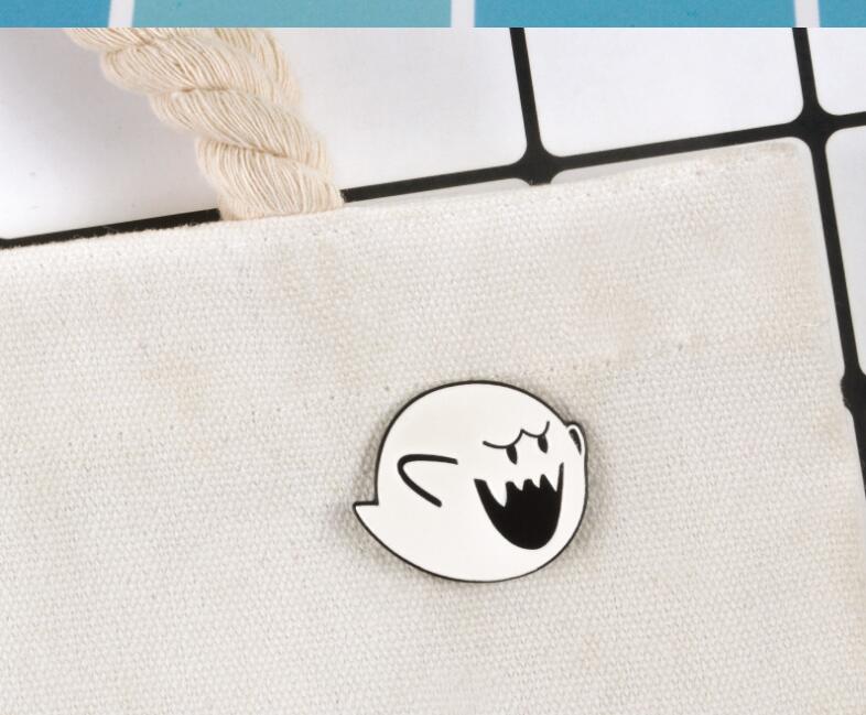 Europeu e americano popular desenho animado Peter Pan Pins Broches mochila bolsa chapéu jaqueta de couro acessórios de moda super branco fantasma irmão presente AB7