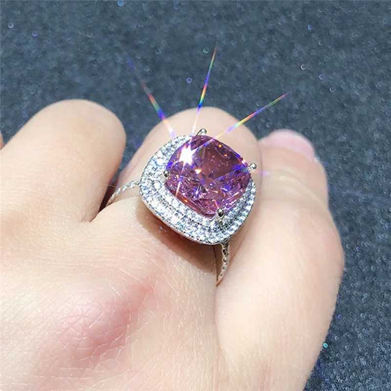 Band Rings Huitan Personlighet Stor Pink Cubic Zirconia Wedding Ring Womens Romantic Wedding Ceremony Party Ring Fashion Jewelry J240326