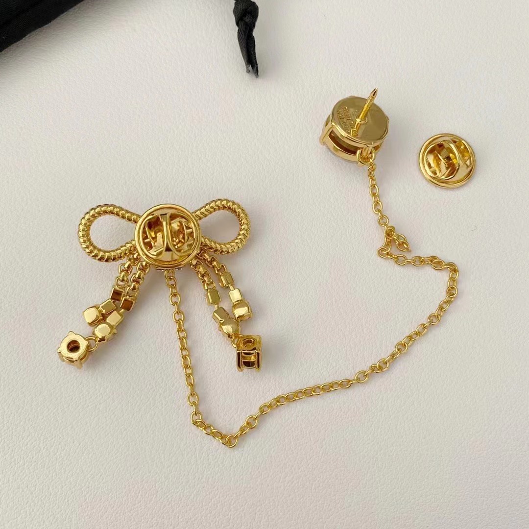 Yeni Tasarımcı Marka Broş Kristal Bow Charm Lady Pins Moda Kadınlar Partisi Broche Takı Hediyesi