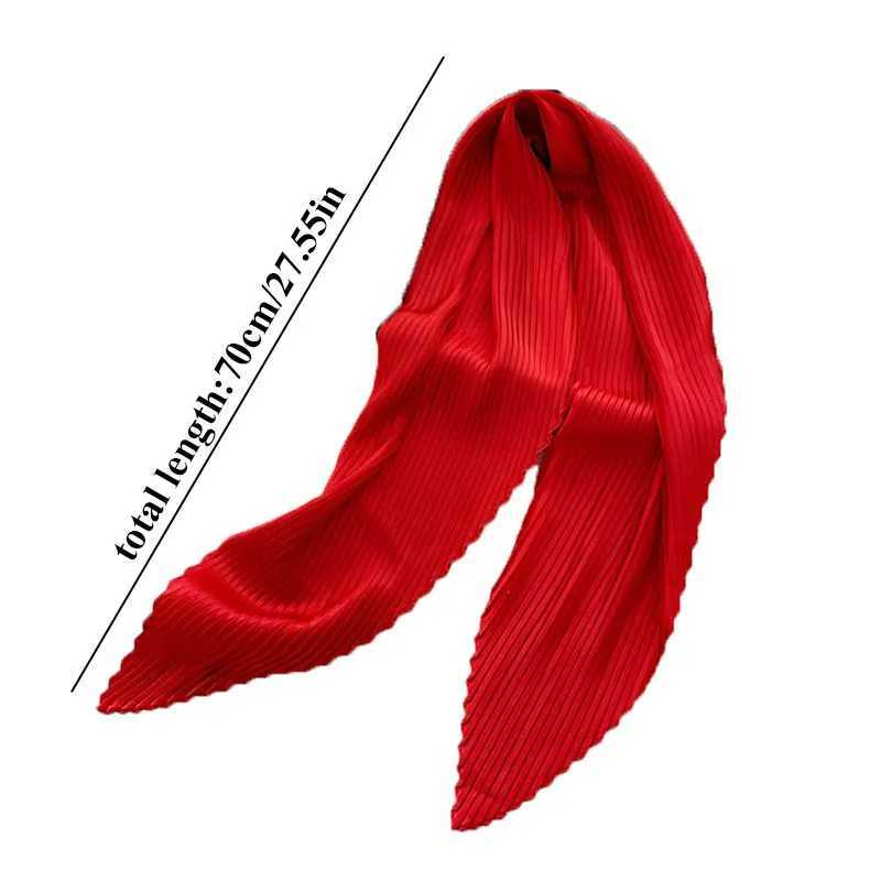 Sarongs kvinnor veckade tryckt silkescarf Satin Spring and Summer Scarf 70 * 70 cm fyrkantig halsringning fast färg pannband dekoration 240325
