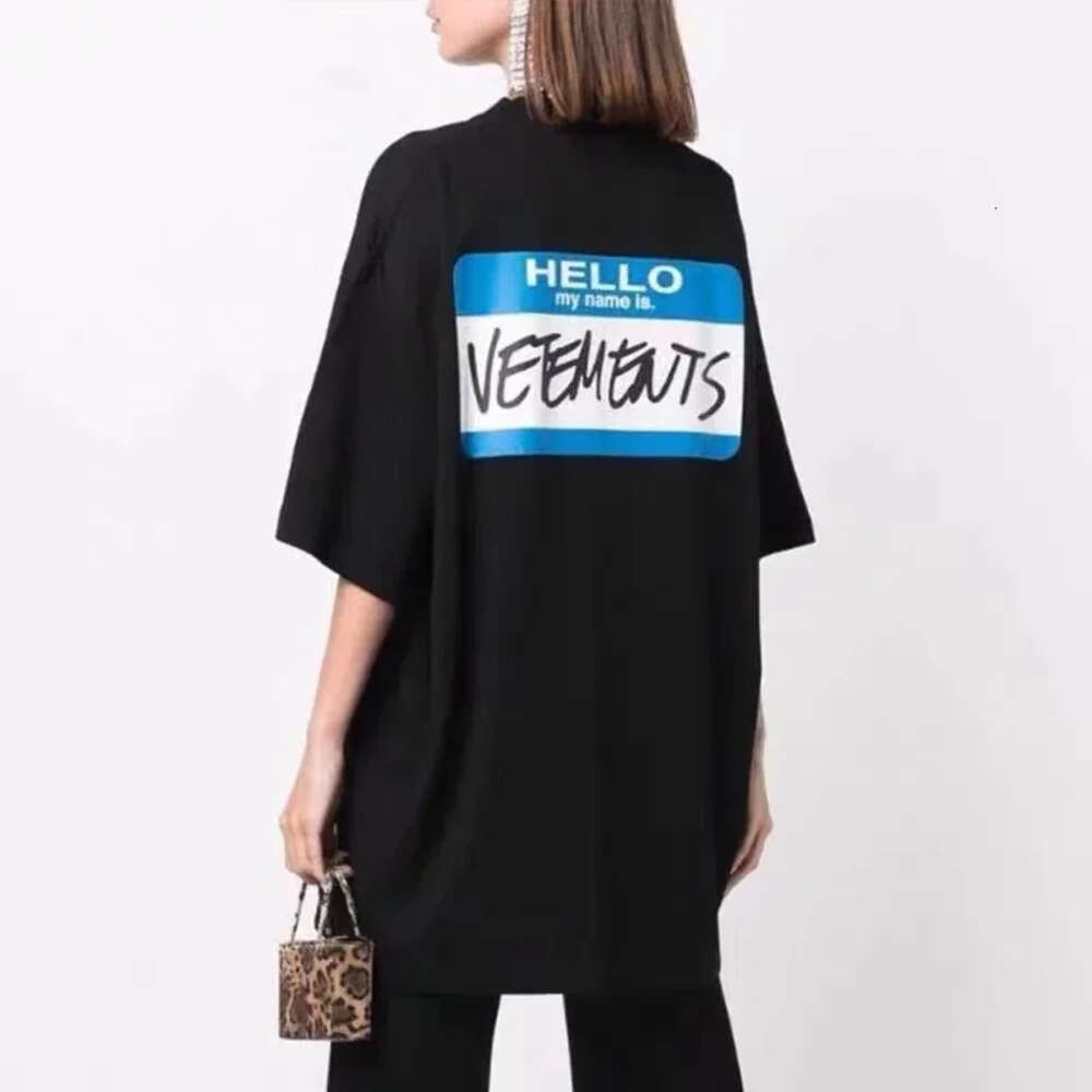 Fashion Brand Short Sleeve T-shirt Signature Graffiti T Shirt Printe Men Women Oversize Loose Casual Tops Crew Neck Tee