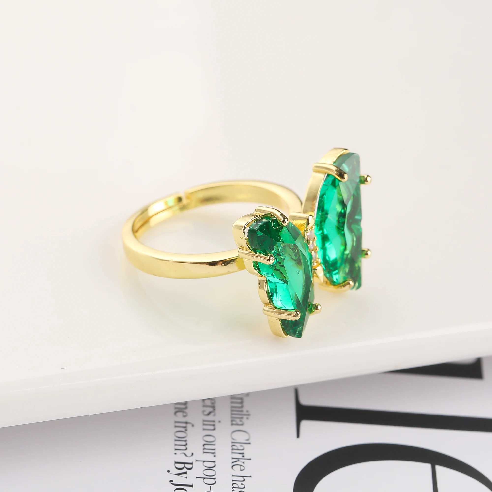 Кольца-кольца 21 цвет прозрачного хрусталя-бабочки, насекомого, животного, регулируемое кольцо с отверстием, подходящее для женских роскошных позолоченных креативных украшений J240326