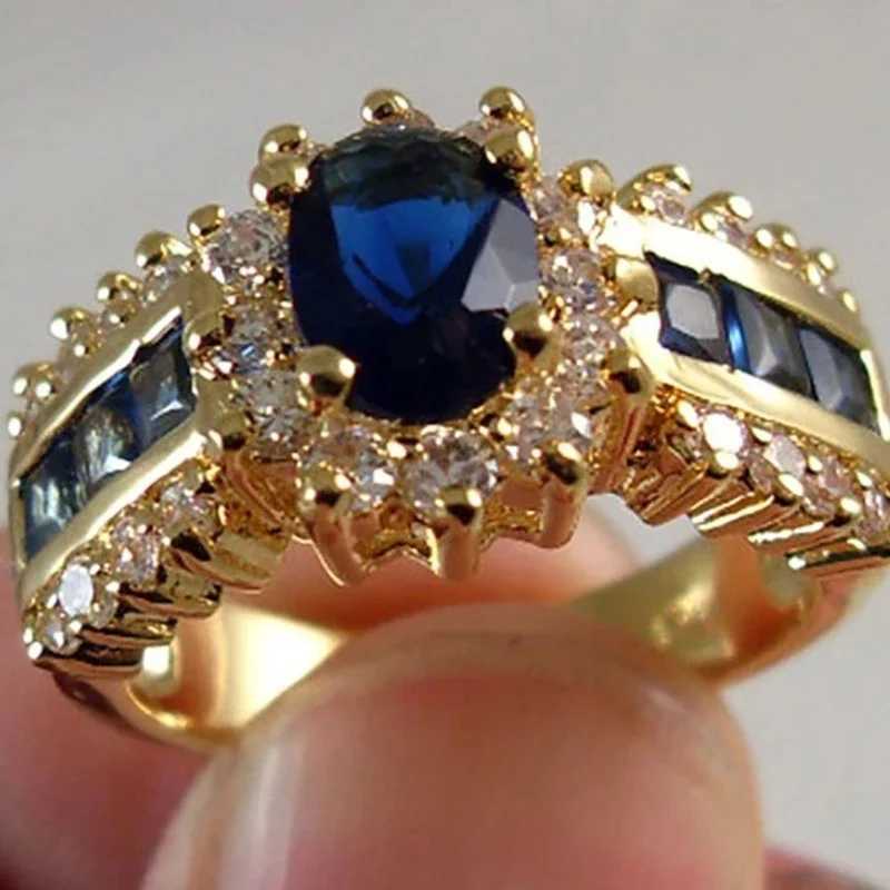Кольца-кольца Роскошные синие красные цирконы Модные мужские и женские кольца Золотая годовщина Ювелирные изделия унисекс Обручальное кольцо оптом J240326