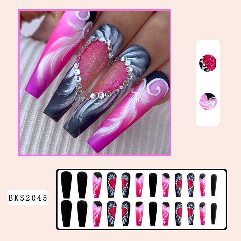 Hot Sales Wear Nail False Nails Fake Nails mycket vackert Fantastisk glänsande hjärtstil