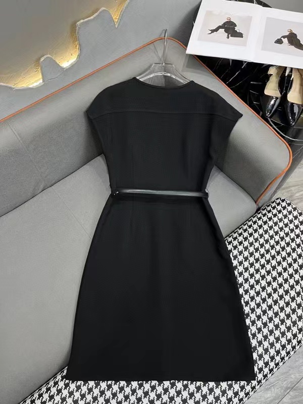 2024 Spring Black/White Sleeveless O Neck Buttons Belt Women Dress Designer High End Womens Runway Dress Vestidos De Festa 3276