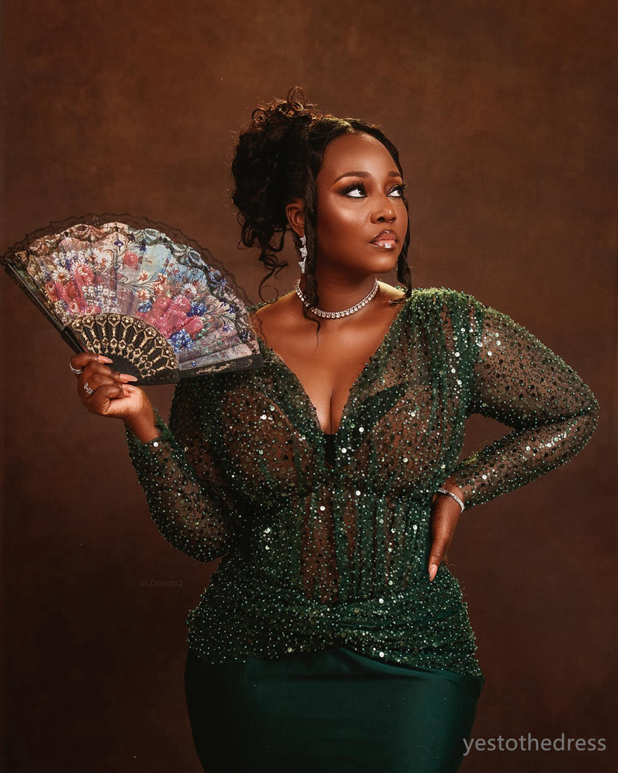 2024 Plus Size Aso Ebi Prom Dresses For Black Women Hunter Green Evening Dresses Elegant Promdress V Neck Long Sleeves Sequined Lace Birthday Dress For Occasion AM598