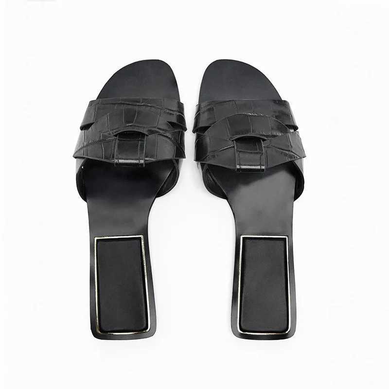 Tallgarna tofflor Fyra färger 2023 sommar Nya kvinnors korsa plattskor Simple Sandals Coat 35-40 H240326XAVQ