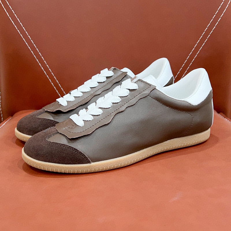 Autumn Light Luxury Men Female samma casual skor Ny äkta läder övre utomhus icke-halkande sneakers anti-odor rund tå slitstarka älskare makor skor