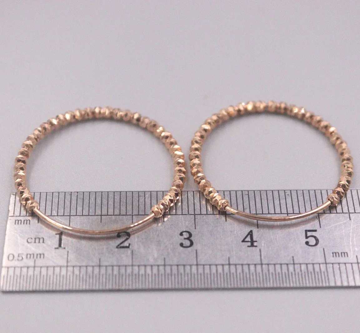 Hoop Huggie True 18K Rose Gold Kolczyki Women Proczysta powierzchnia z koralikami 28 mm Średnica zewnętrzna Duża okrągła znaczek AU750 Kolczyki 24326