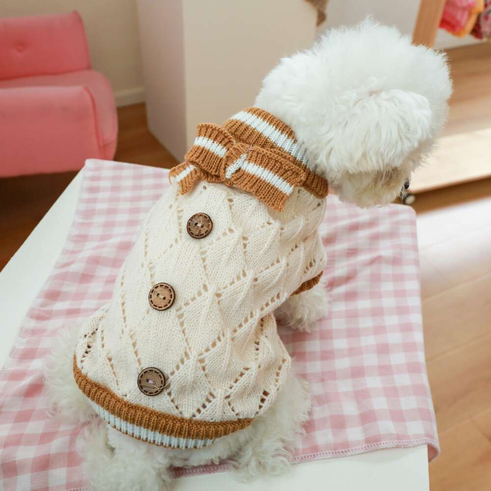 Suéter fofo de malha para animais de estimação com decoração de botões para outono e inverno, roupas quentes para cães, 1 peça