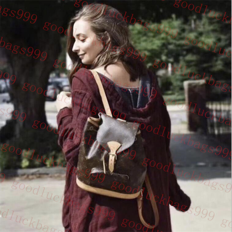 Mochila de diseñador Bolso de hombro para mujer Marrón Cuero suave resistente al desgaste Mochilas para niñas Flor vieja Bolso escolar con cordón Bolso de mujer Mochila de moda