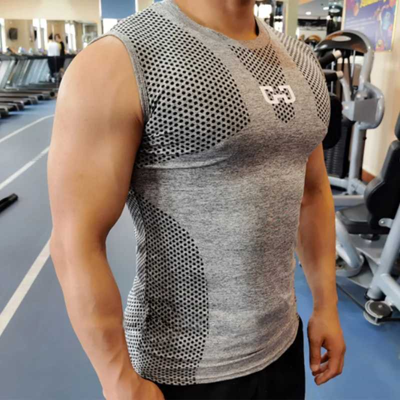 T-shirt maschile da uomo Maglietta sportiva a secco rapido fitness T-shirt corto Maglietta da compressione da uomo bodybuilders 240327