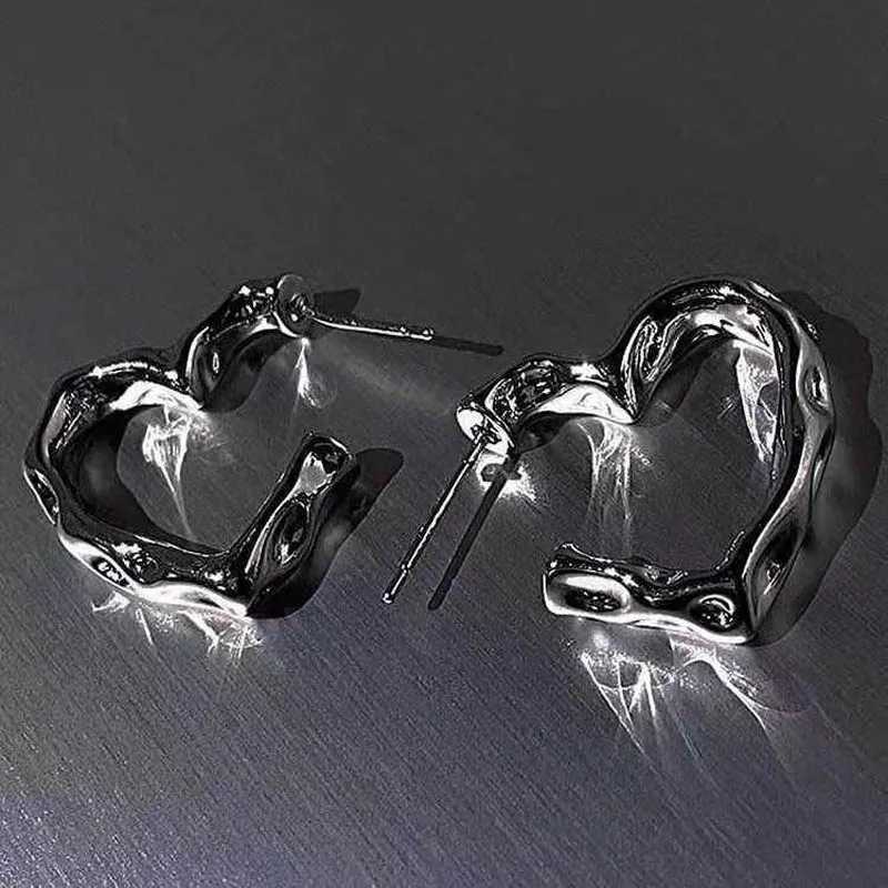 Hoop Huggie Y2K Korean Fashion Retro Silver Heart Shaped Earrings for Women Egirl Trend Grunge Eesthetic smycken Tillbehör 24326