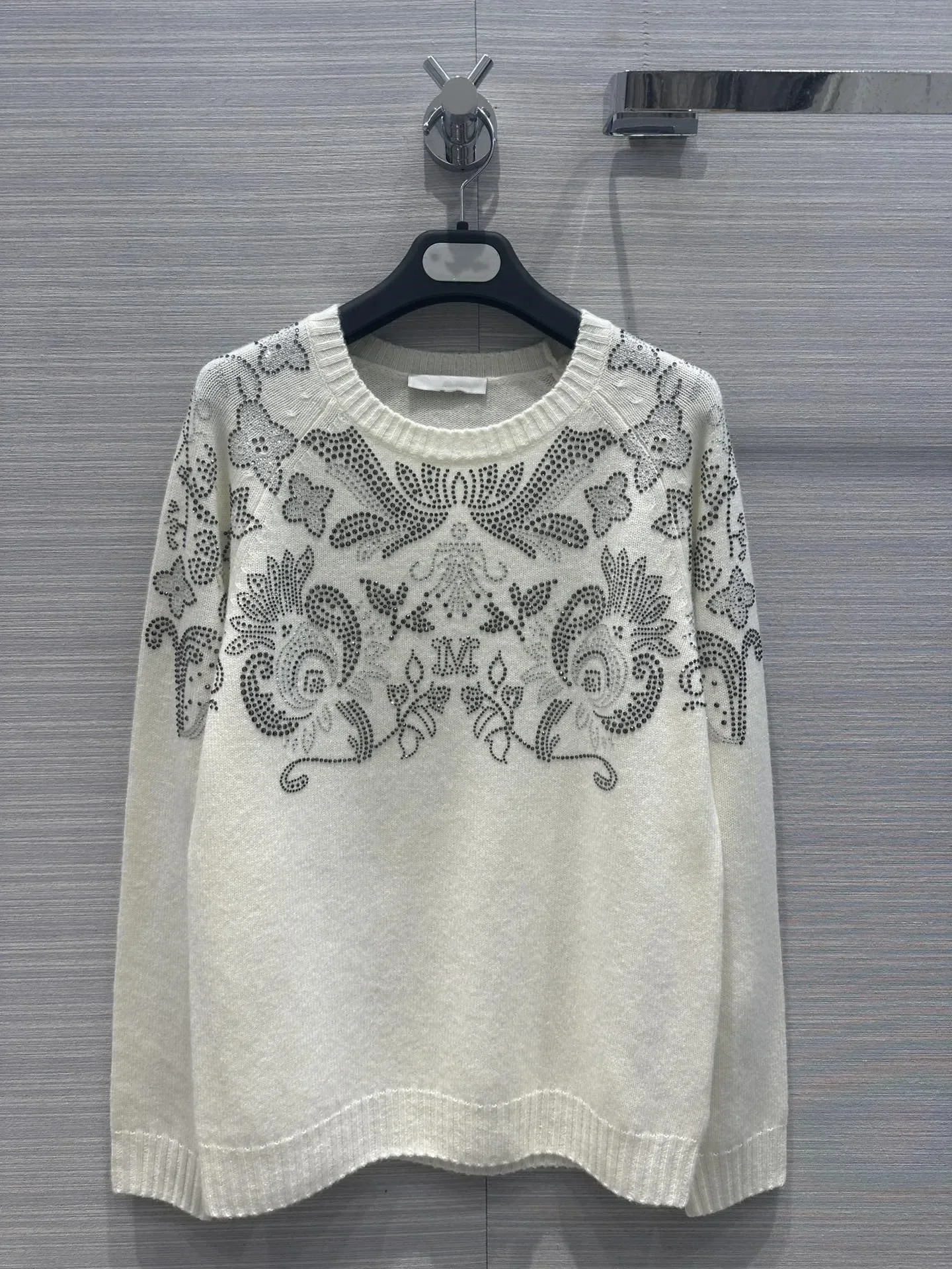 Cashmere Knitted Sweater 2024 Autumn/Winter New Women's Elegant Beaded Letter Pattern Round Neck Cashmere Loose Sweater