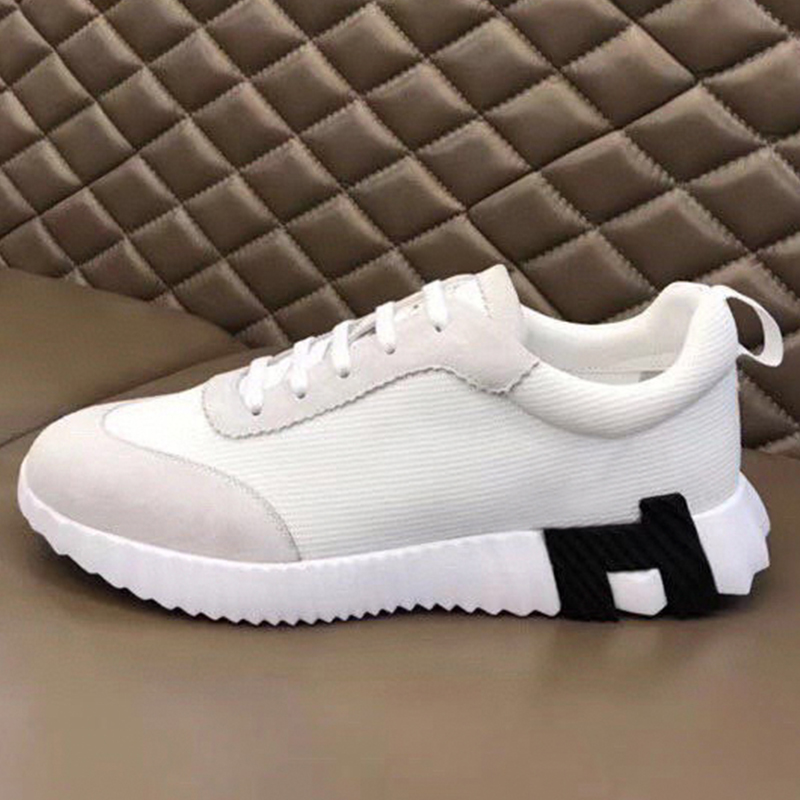 2024 printemps nouveau respirant antidérapant hommes chaussures de loisirs épissage conception hauteur supérieure augmentant chaussures décontractées ne meulant pas les pieds bout rond fond épais mocassins masculins