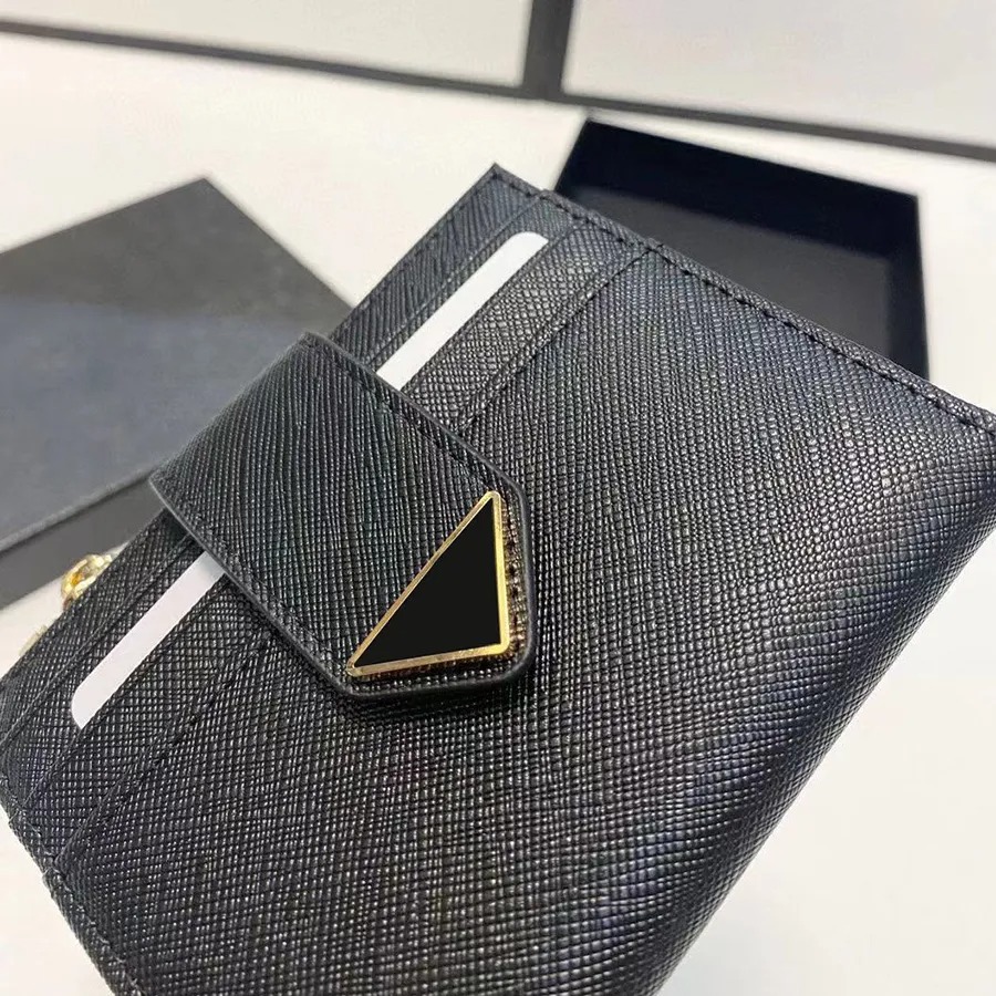 Kreditkortsplatser Designer Wallet Coin Purses Cards Holder 2024 Ny handväska Key Pouch Women Men Box Triangle Leather Zipper Luxury Lady Saffiano Visitkort Plånböcker