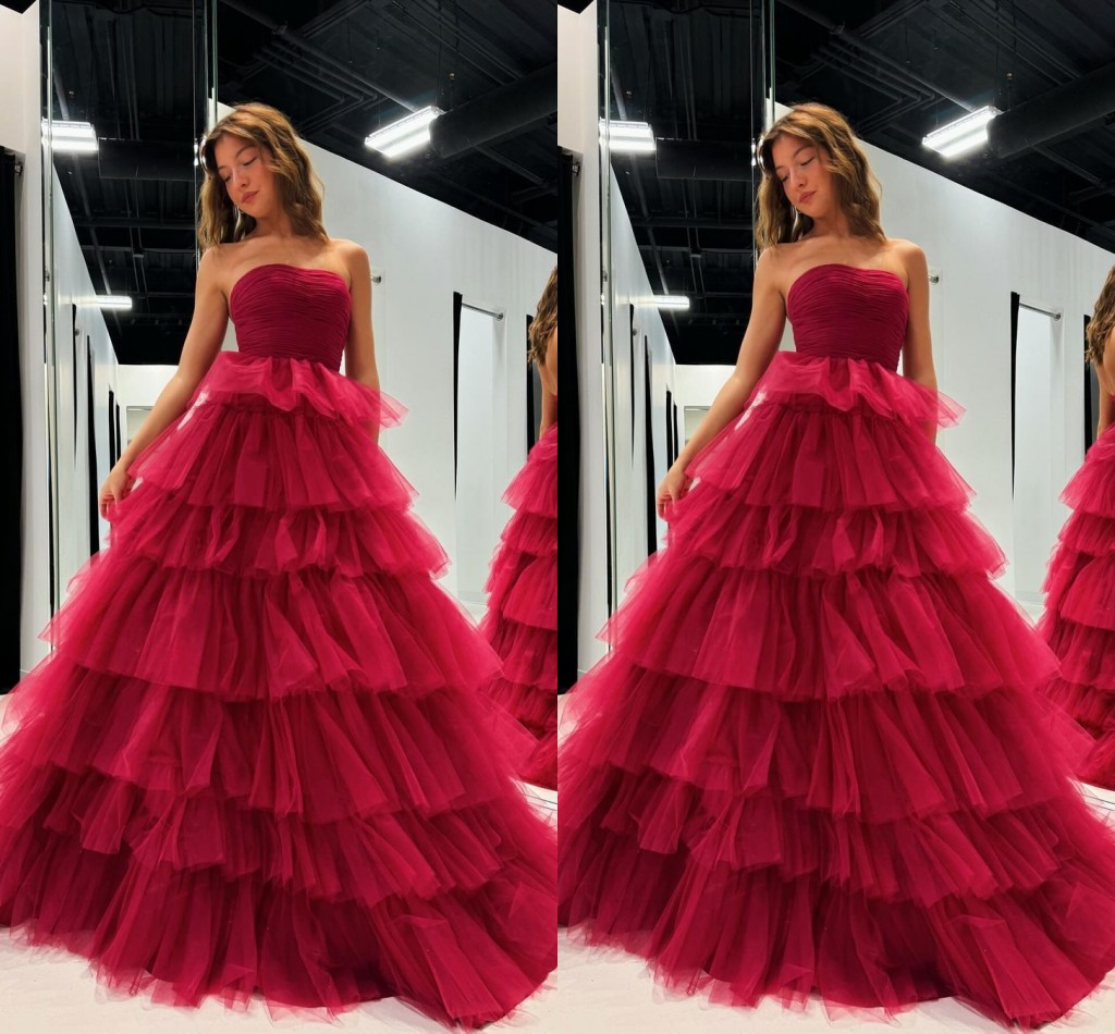 Vestidos de noite elegantes vermelhos linha A para mulheres negras sem alças em camadas de tule drapeado até o chão Traje formal Vestido de baile Aniversário Ocasião especial Vestidos de festa para concurso