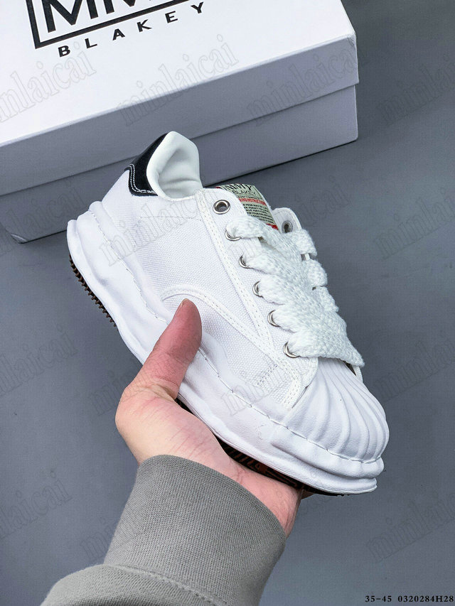 Designer MMY canvas schoenen Maison Mihara Yasuhiro Blakey OG Sole Canvas lage zwart witte sneakers Luxe laag uitgesneden trainer witte dikke rubberen tussenzool