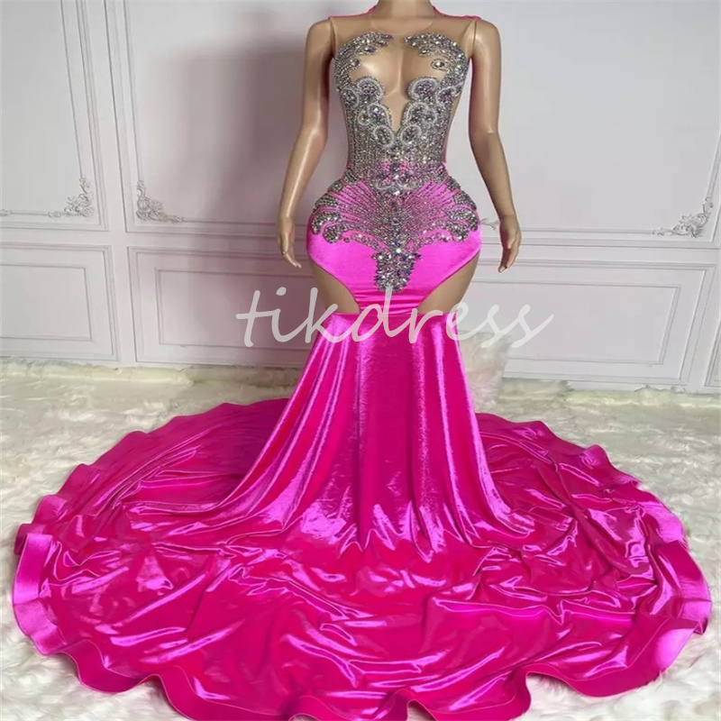 Pink Pink Black Girls Prom Kleider mit Rhinstone Perlen atemberaubend O Hals Meerjungfrau Abendkleider Sweep Train Cut Side Luxus formelles Partykleid 2024 Besonderer Anlass