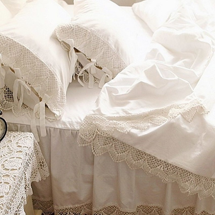 Top Romantic bedding set elegant European wide white satin duvet cover Crochet Lace bedspread cotton wedding bedding bedskirt T200288S