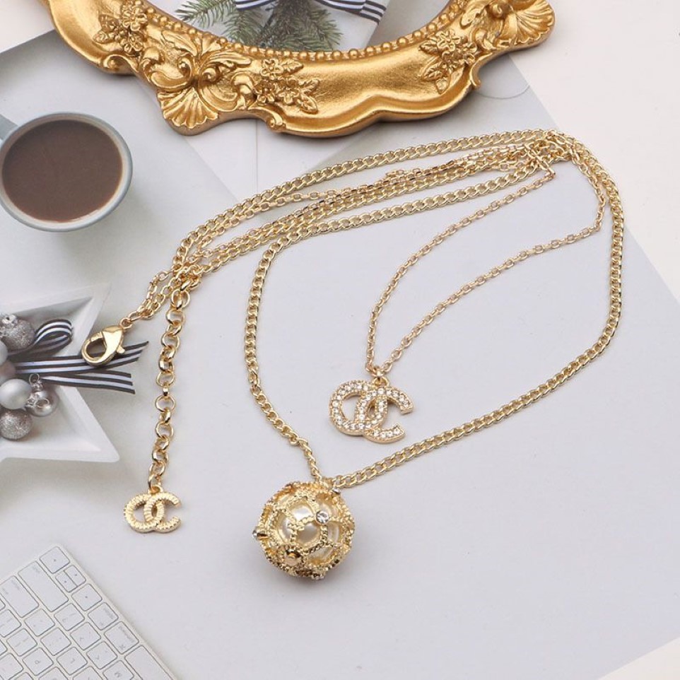 Luxury Designer Letter Pendant Necklaces Chain 18K Gold Plated Ball Pearl Crysatl Rhinestone Brand Double Necklace for Women Weddi243q
