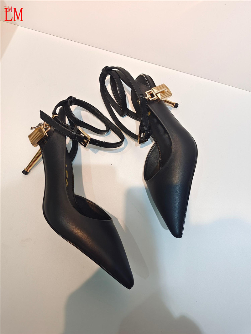 Luxury designer TF Women's Padlock Pumps Patent Black Slip On Slippers Shoes With Box