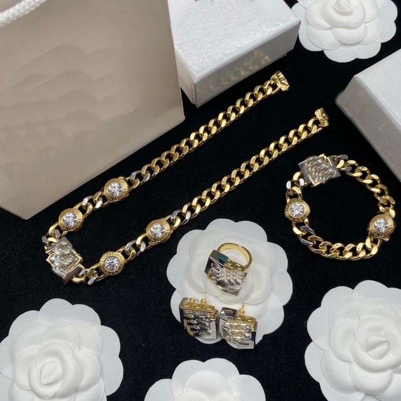 Fashion Designed Thick Chain Necklaces Bracelet Earring Ring Sets Cool Hiphop Rock Banshee Medusa Head Portrait 18K Gold Plated De2059