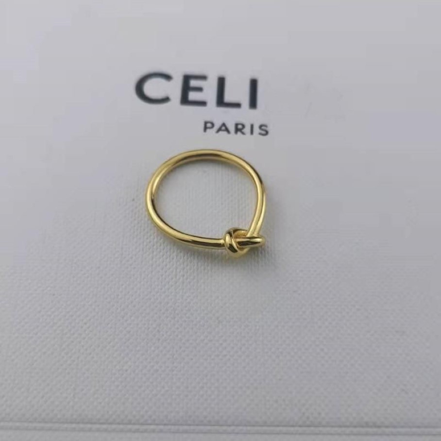 Hoop & Huggie Brand Korean Simple Fashion Style Accessories Knot Circle Finger Ring For Women Brass Plated 18K Gold High QualityHo276t