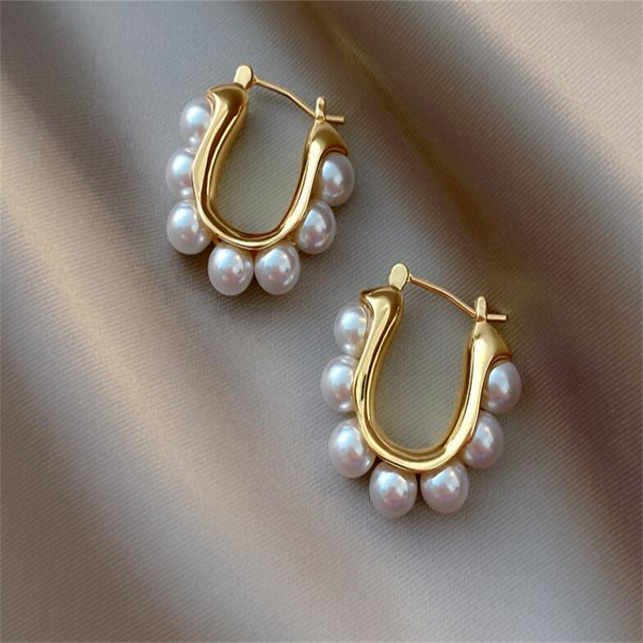 Boucles d'oreilles en perles pour femmes, Design Unique, léger, de luxe, clous d'oreilles, bijoux de fête, cadeau Premium, AB26, nouvelle collection