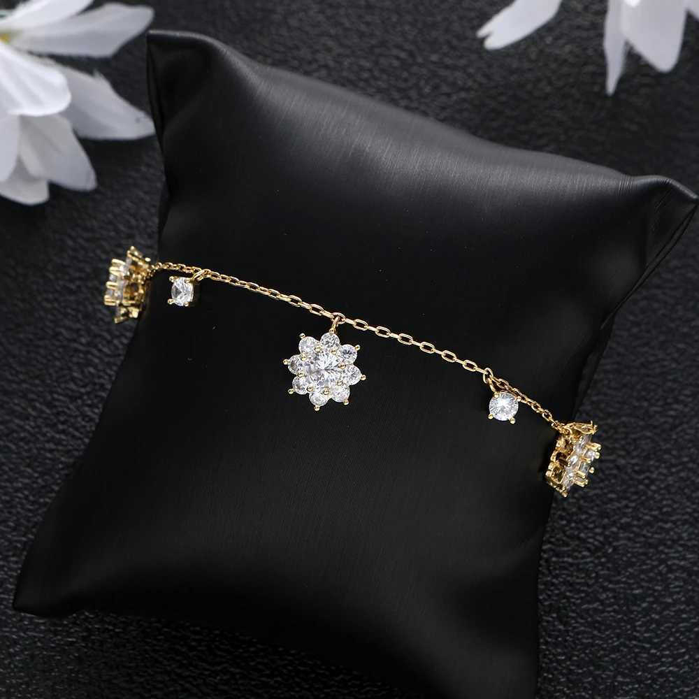 Ankletter Luxury Sparkling Snowflake Micro Shop Cubic Zirconia Chain Womens Barefoot Sandals Anklet Fashion Footchain Jewelry A004L2403