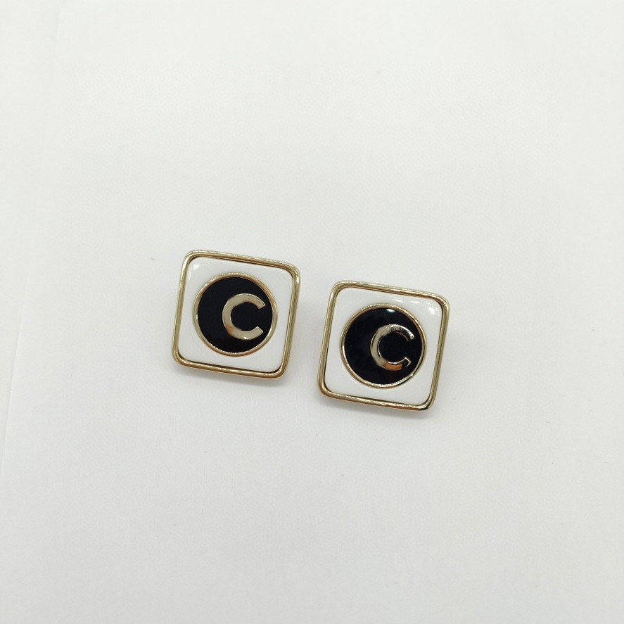 2023 Boucle d'oreille de charme de qualité de luxe avec collier pendentif design de couleur noir et blanc avec timbre de boîte PS7587A243r