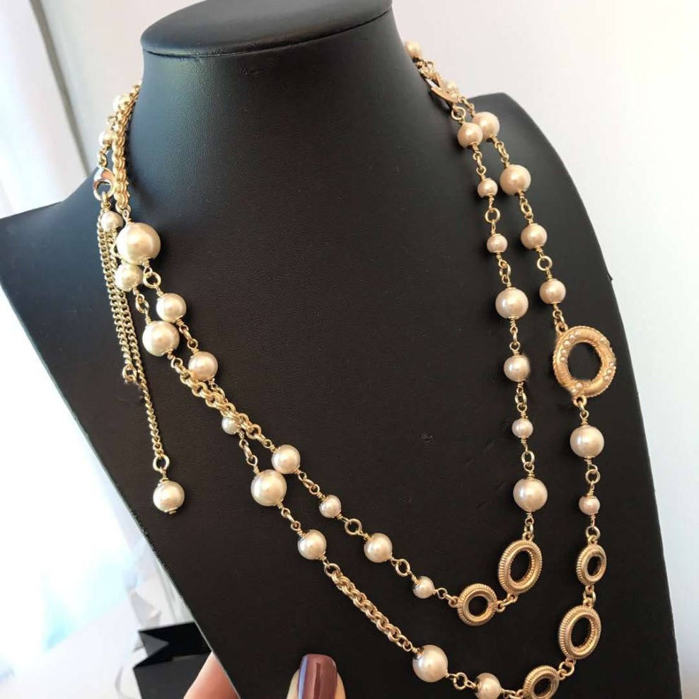 Colliers longs en perles pour femmes, chaîne pour amoureux de mariage, cadeau, bijoux de créateur avec sac en flanelle, à la mode, bag2925