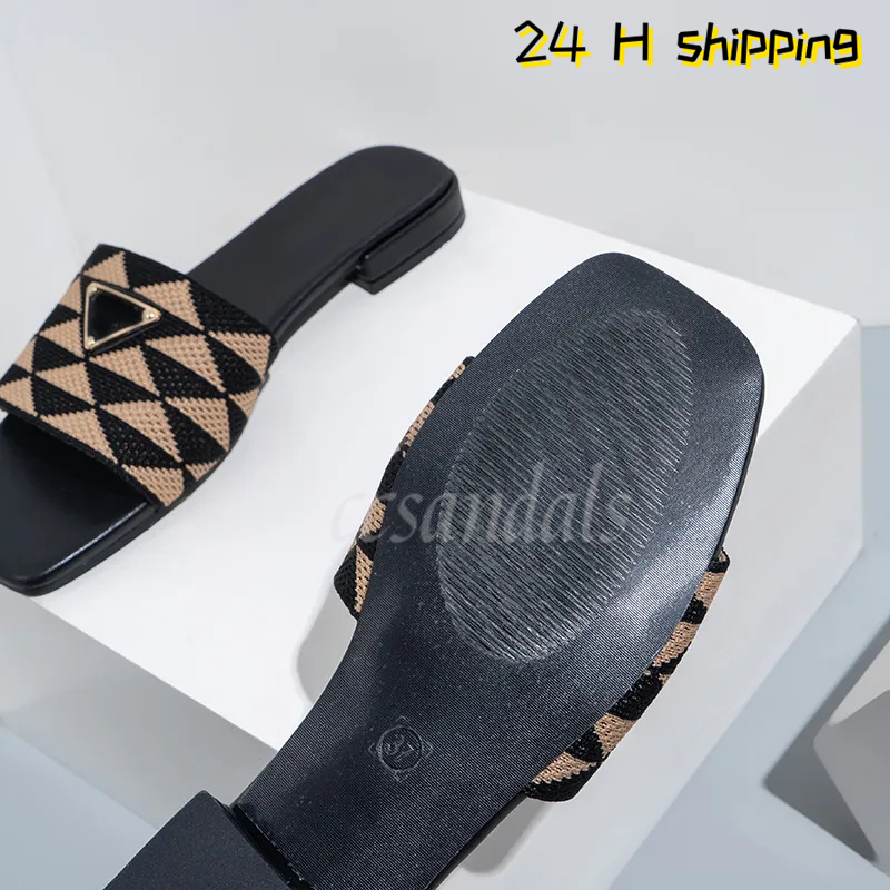 Designer Slipper för kvinnors sandal broderade tygsglas triangel logotypdesigner tofflor geometriska figurer mules sommarläder platt gummi sulesize 35-42