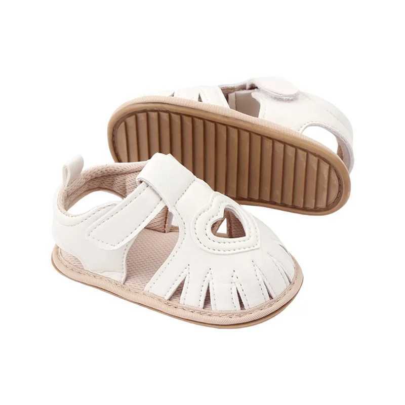 Sandali Sandali piatti unisex-bambino neonato Suola morbida con ritaglio a cuore Principessa Scarpe da passeggio bambino 240329