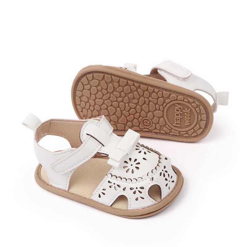 Sandali New Infant Baby Girl Sandales Scarpe estive bambini Neonato Bebes Sandalo con suola in gomma Calzature 1 anno Cute Bow Flower Sandalen 240329