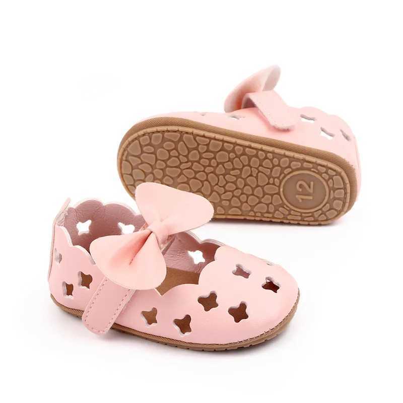 Sandalet Bebek Bebek Kız Sandalstoddler Yaz Ayakkabıları Yeni doğan Bebes Sandales Anti-kayma kauçuk taban ayakkabısı 1 Yıllık Sevimli Sandalen Hediye 240329