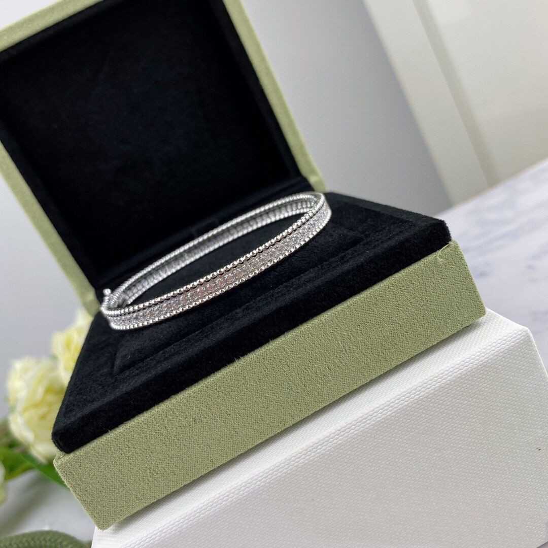 Designer Fashion Van One Row Bracelet Diamond 925 Sterling Silver plaqué 18 carats avec des perles Edge Single Piece pour femmes