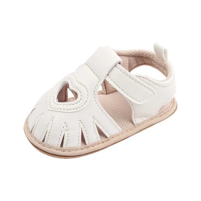 Sandali Sandali piatti unisex-bambino neonato Suola morbida con ritaglio a cuore Principessa Scarpe da passeggio bambino 240329