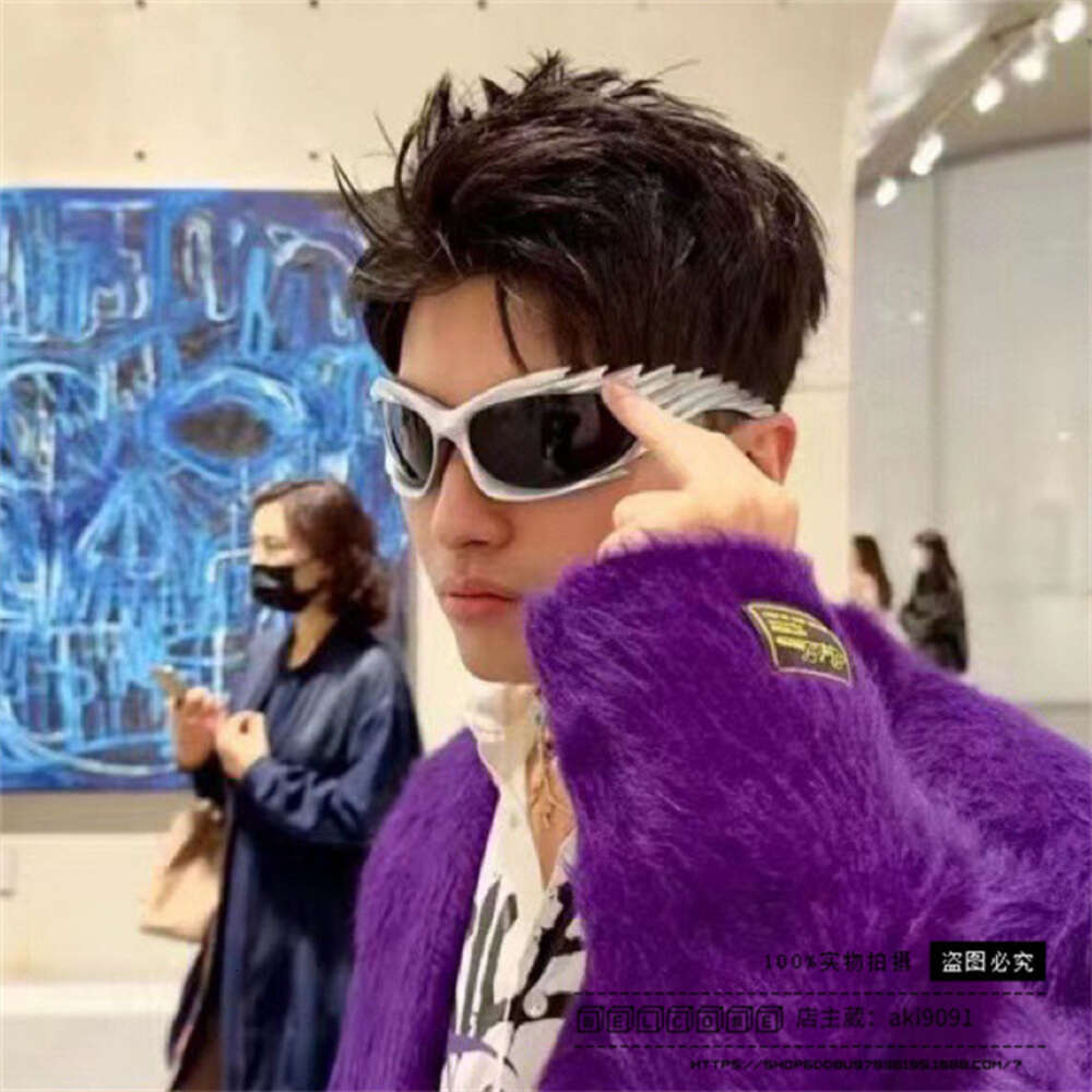 Y2K style B Family`s New European and American Styles Irregular Sawtooth Sunglasses Male and Female Internet Celebrities Same Style Hedgehog Sunglasses BB0255