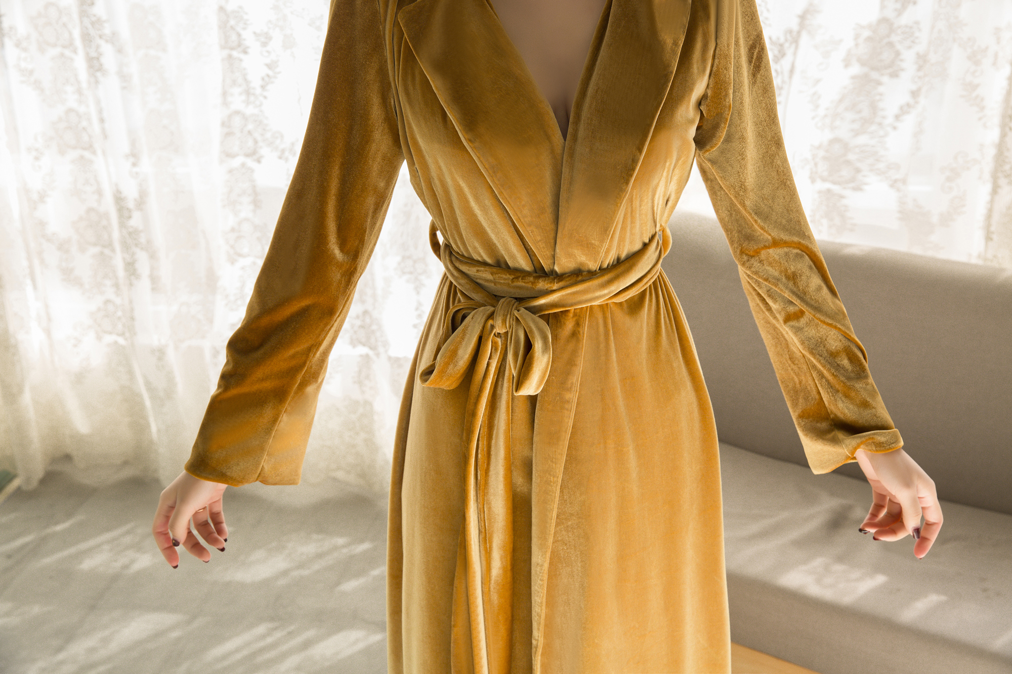 Mode bekväm badrock för kvinnors sida delad färgglada sammet nattklänning midjeband klänning plus storlek samma som bilden