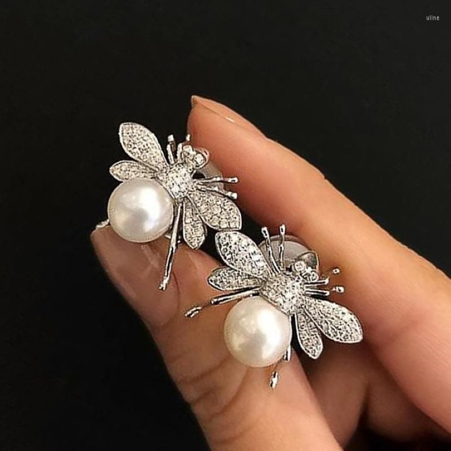 Orecchini a bottone Masa moda simulata perla ape ragazze con cristalli di zirconi animali carini da indossare ogni giorno gioielli da donna205A