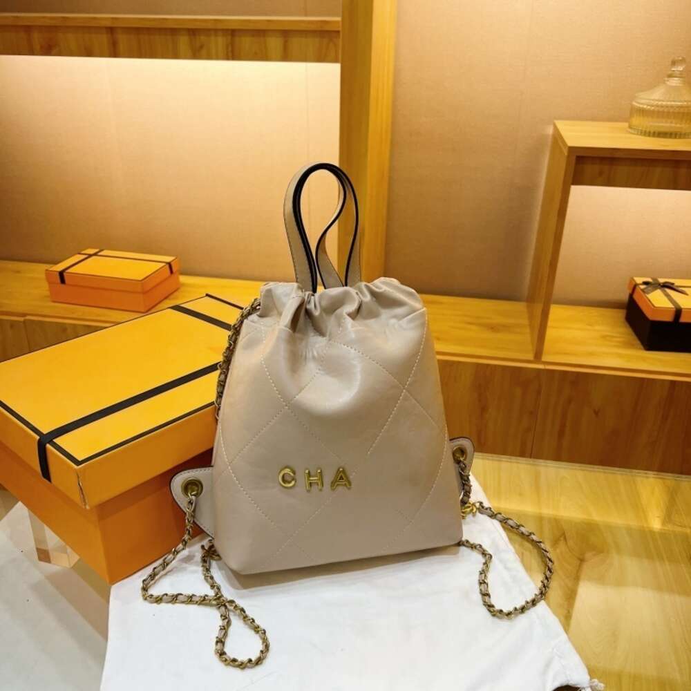 Handbag Designer Hot Selling Women's Bags at 50% Discount Chain Backpack New Soft Leather Small Bag Fashionable