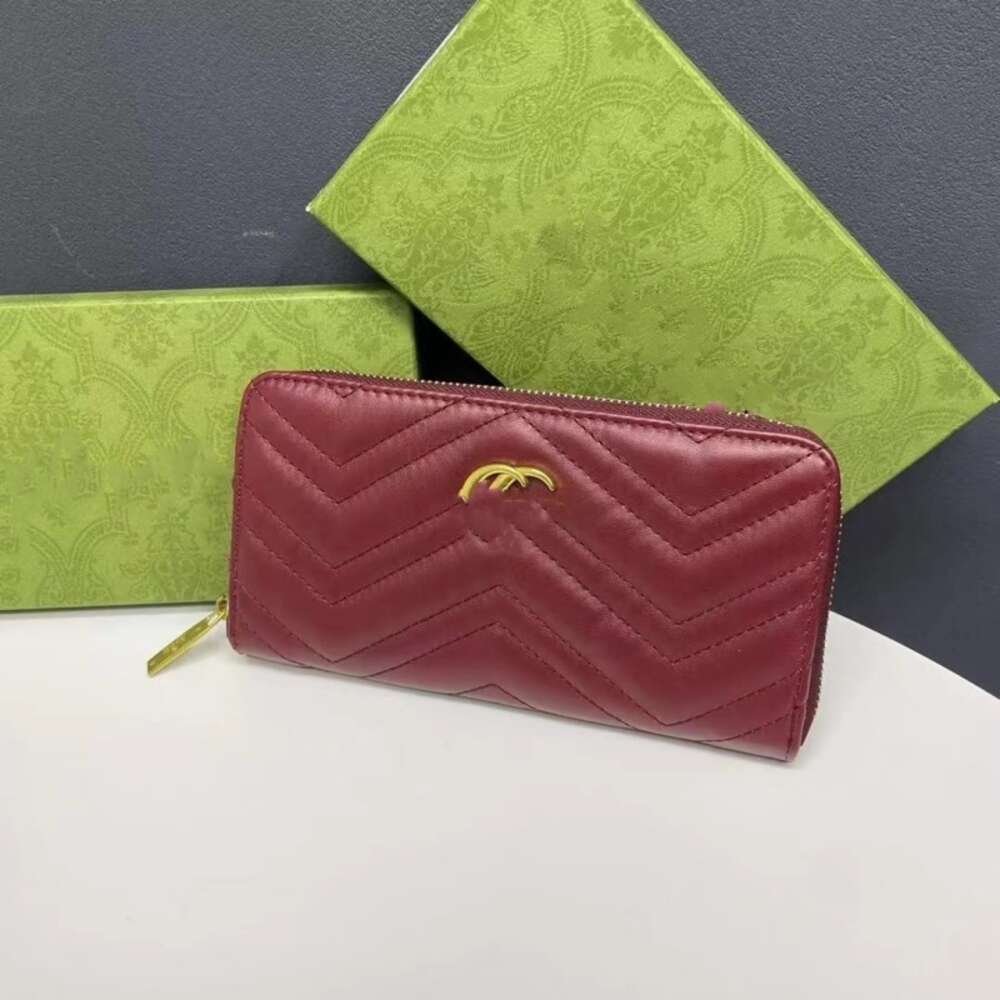 Portefeuille 65% européen et américain léger sac à main de luxe de luxe nouveau sac de loisirs pour femmes à la mode longueur moyenne changement multi-carte fermeture éclair sac de téléphone