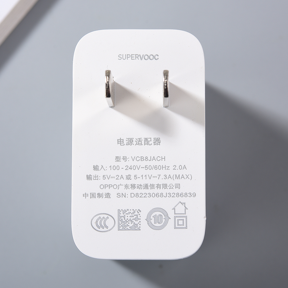 Chargeur Supervooc de haute qualité EU / US QC3.0 Adaptateur de charge rapide 1M 6A Type C Câble pour Realme GT Neo 2 3T 9 I 10pro + Find X2