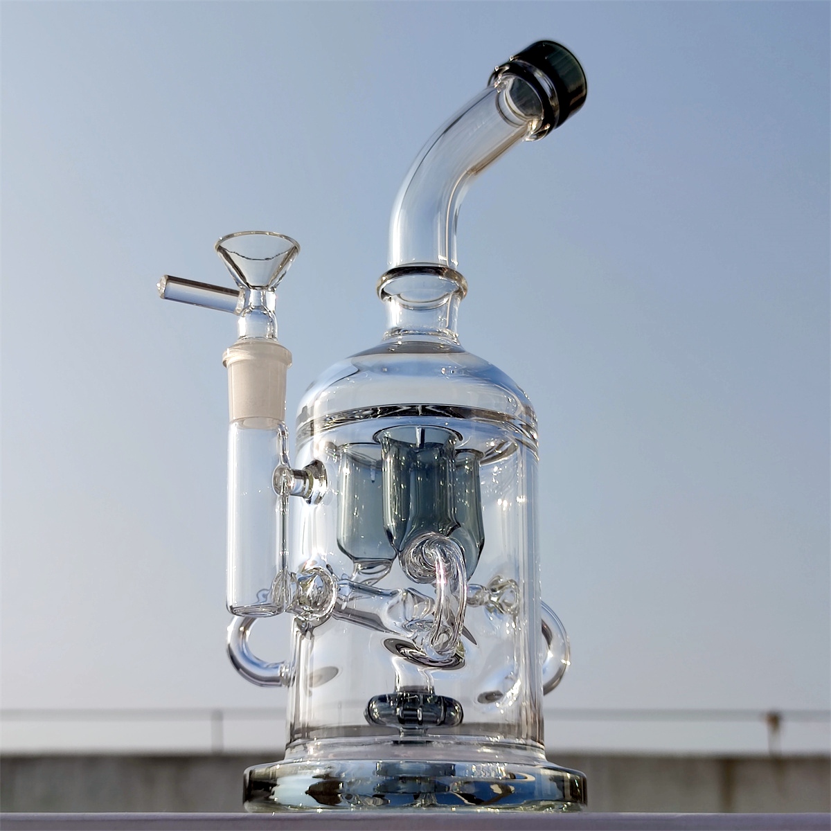 2024 Heady Glass Neo Fabトリプルチューブフィルターランダムリップカラー11インチ大規模ガラスボンウォーターパイプボンタバコ喫煙14mmボウルダブリグリサイクルバブラーパイプ